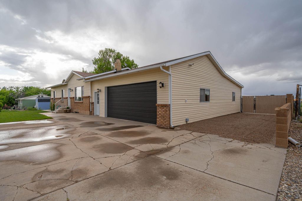 Photo of 248 W 2530 N, Cedar City, UT 84721 (MLS # 111343)