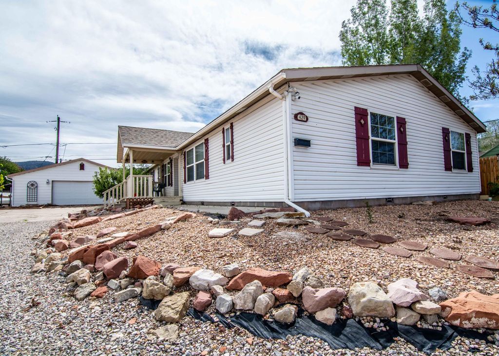 Photo of 429 S 75 E, Cedar City, UT 84720 (MLS # 115939)