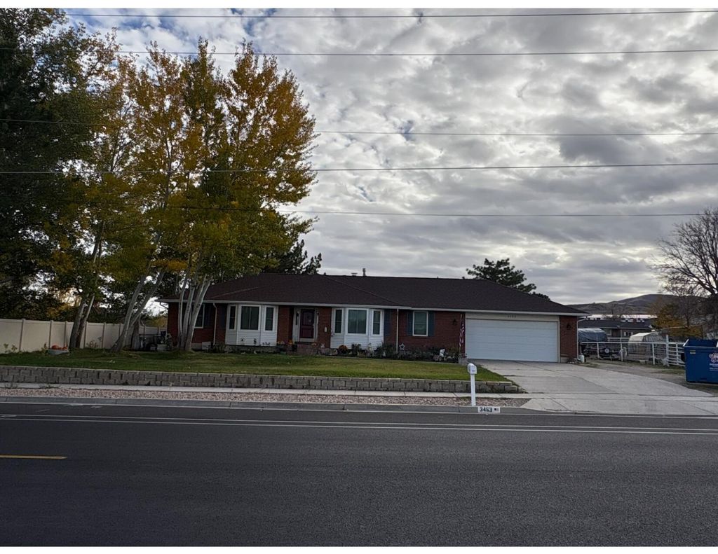 Photo of 3463 W 14400 S, Bluffdale, UT 84065 (MLS # 113789)