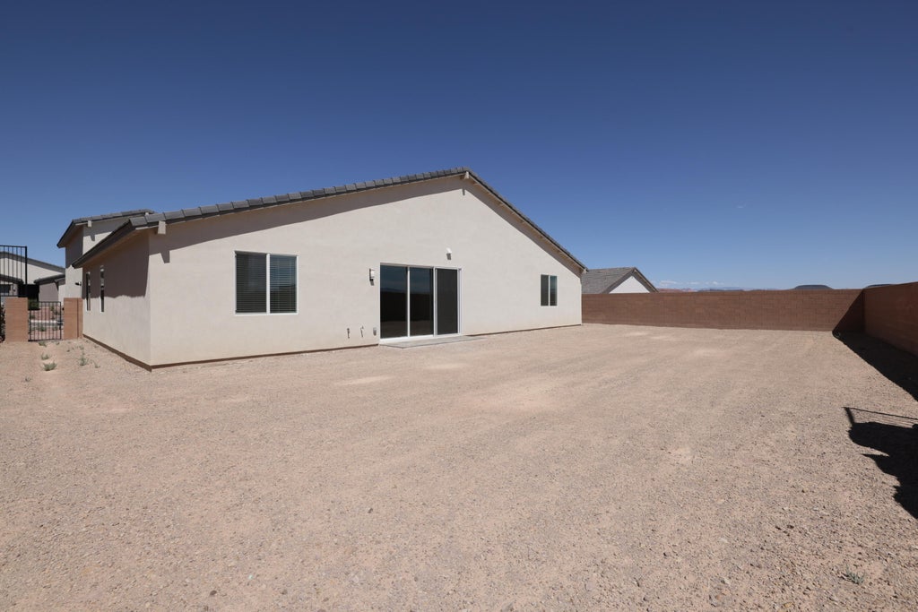 Photo of 601 S Cecita Way, Saint George, UT 84770 (MLS # 117948)