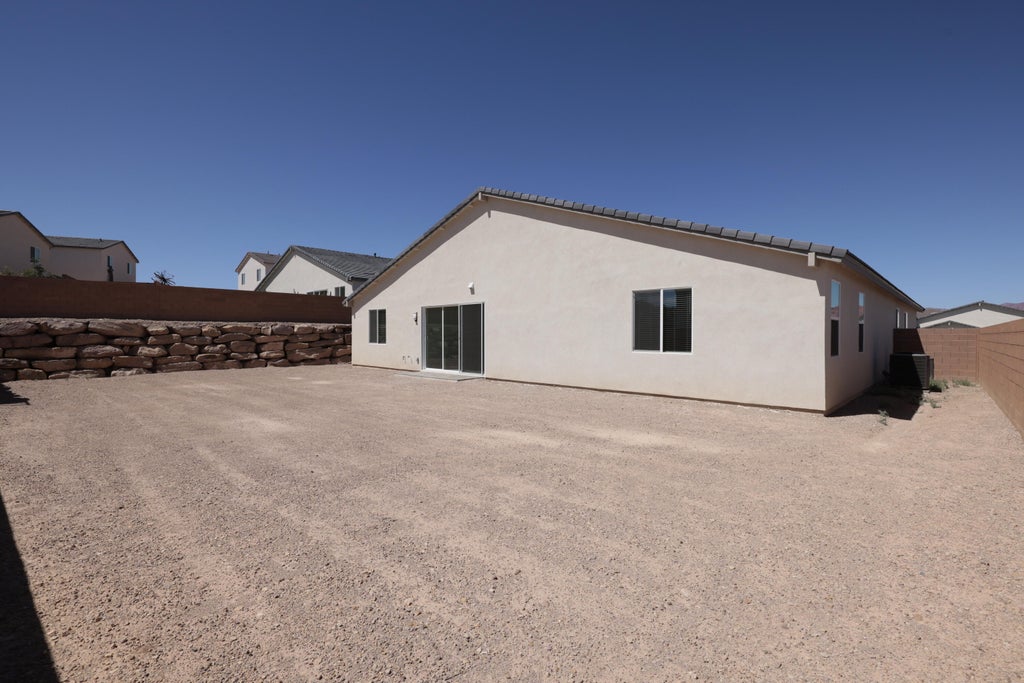 Photo of 601 S Cecita Way, Saint George, UT 84770 (MLS # 117948)