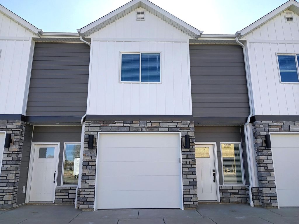 Photo of 357 W Joe Thurston Way #Unit 11, Cedar City, UT 84720 (MLS # 114626)