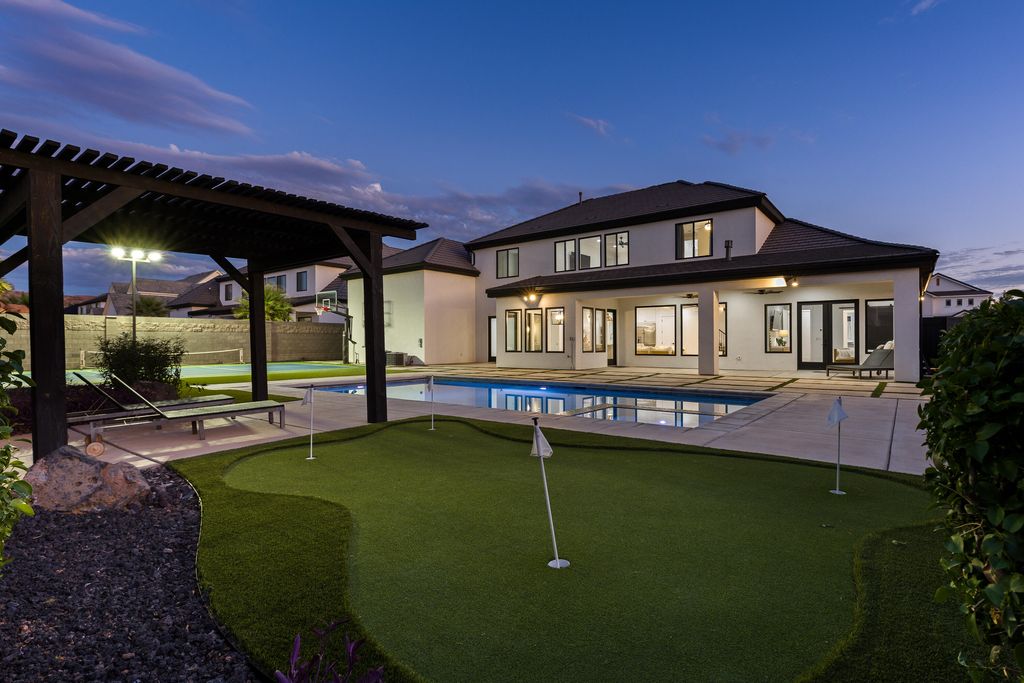Photo of 697 E Margarita Way, Washington, UT 84780 (MLS # 113489)