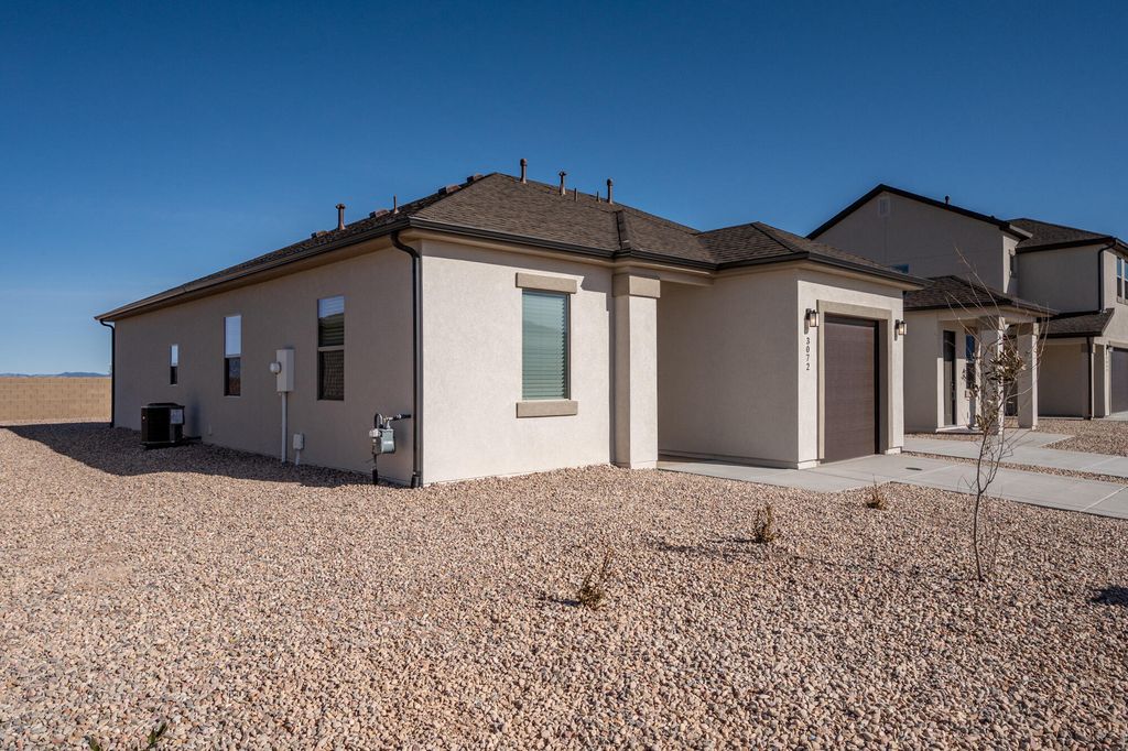 Photo of 3080 W Runway DR, Cedar City, UT 84721 (MLS # 115546)