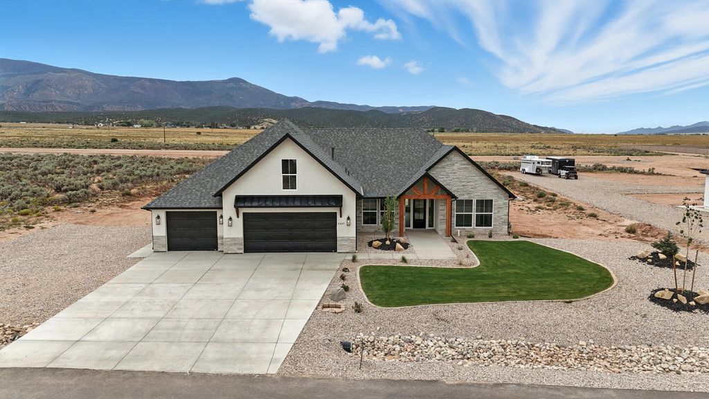 Photo of 4367 W 1900 S, Cedar City, UT 84720 (MLS # 114793)