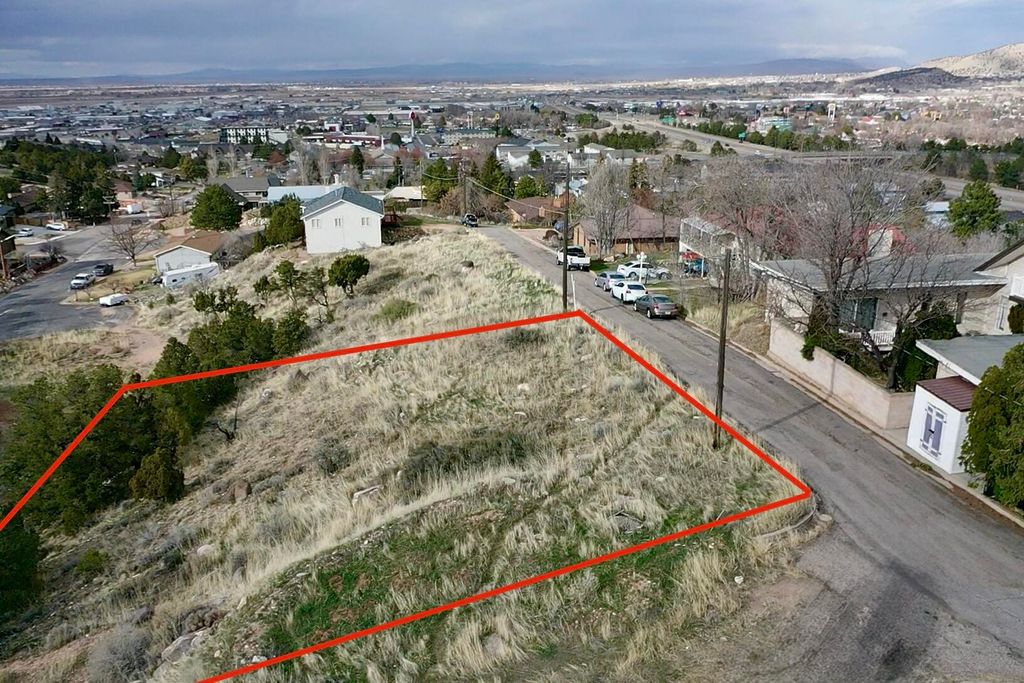 Photo of 236 S Ridge RD, Cedar City, UT 84720 (MLS # 114997)