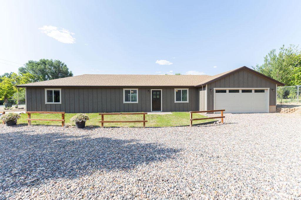 Photo of 177 S 500 W, Parowan, UT 84761 (MLS # 112001)