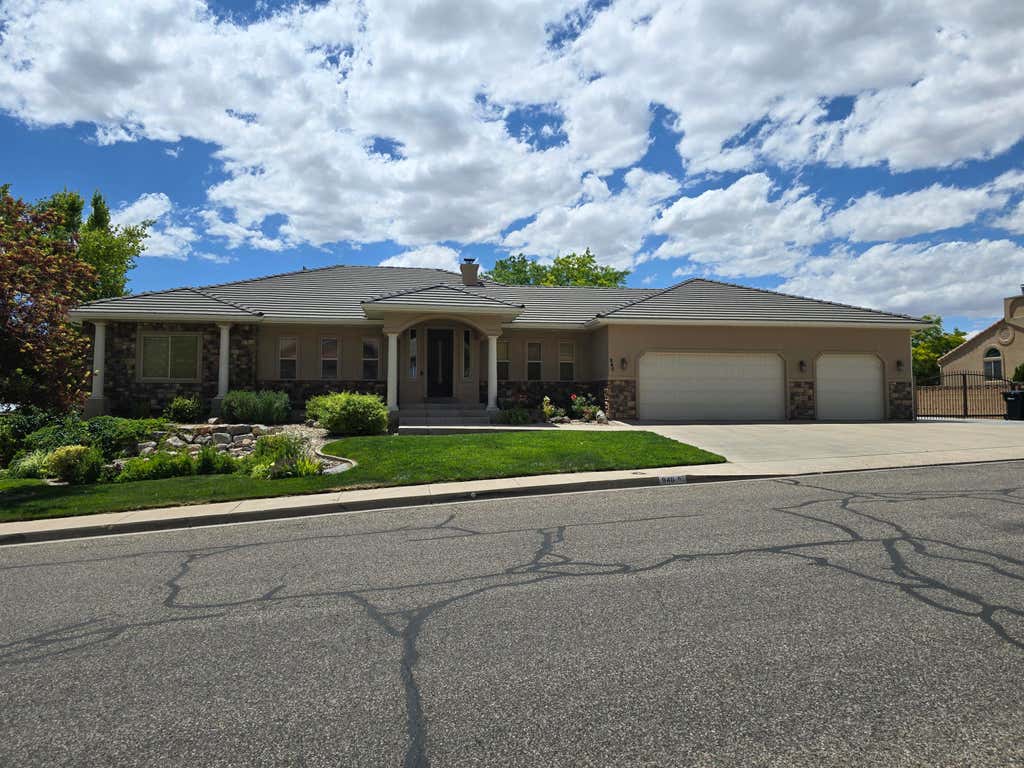Photo of 940 S 1850 W, Cedar City, UT 84720 (MLS # 117773)