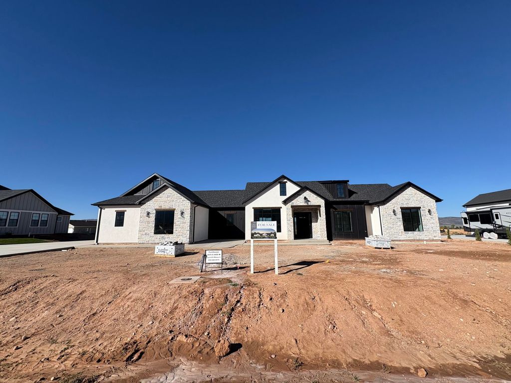 Photo of 1878 S 4450 W #Lot 15, 4B Ranch, Cedar City, UT 84720 (MLS # 112573)