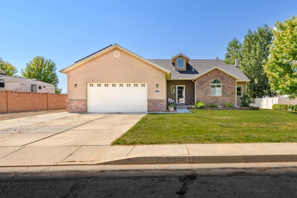 Photo of 4919 N Matheson Way, Enoch, UT 84721 (MLS # 112915)