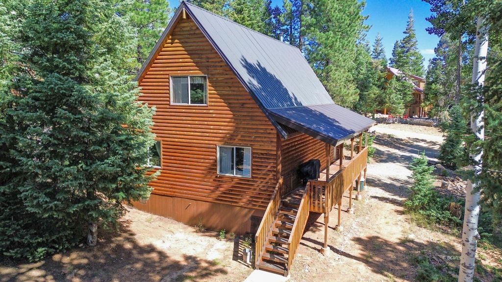 Photo of 950 E Redwood RD, Duck Creek Village, UT 84762 (MLS # 113101)