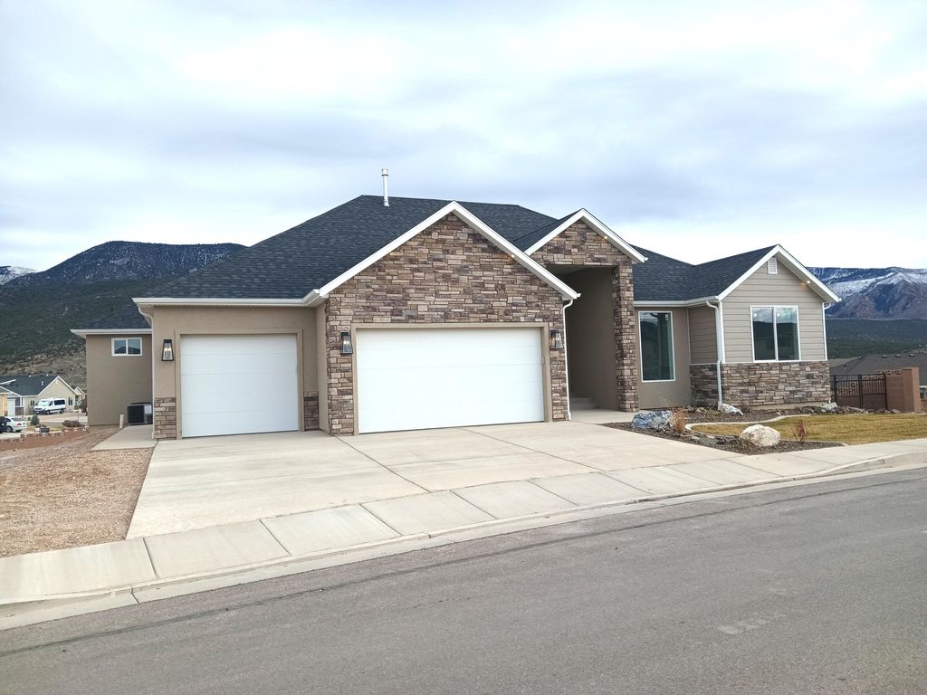 Photo of 2207 S 2925 W. Lot.2 Phase 4 #Talon Pointe subd., Cedar City, UT 84720 (MLS # 111269)