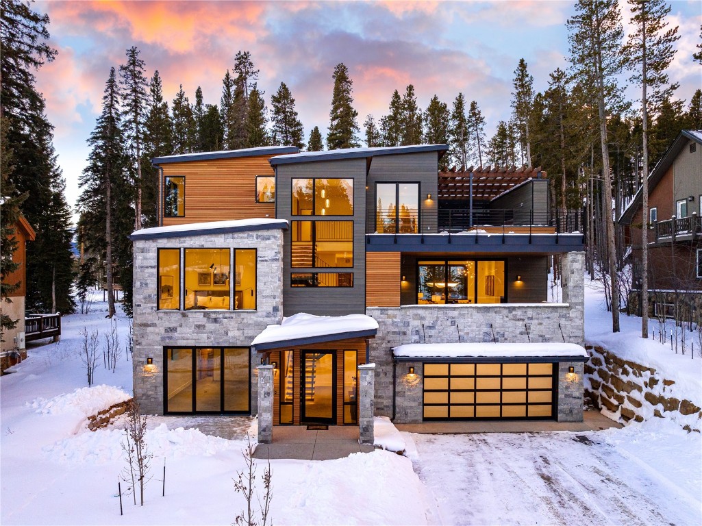 Similar Properties