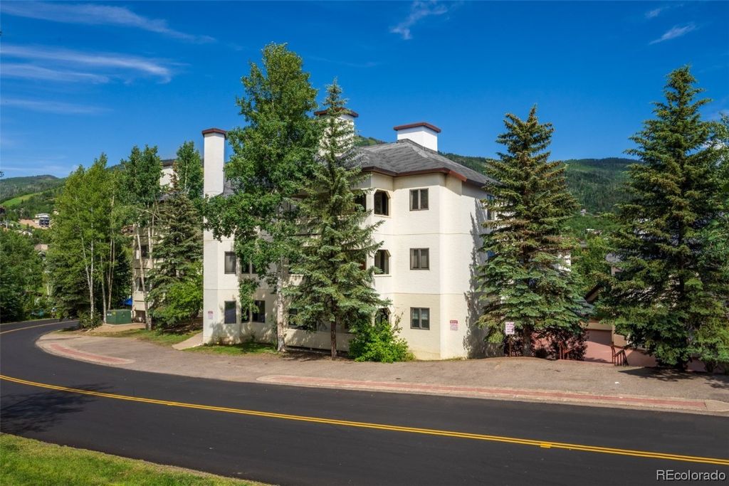 Photo of 2700 Eagleridge Drive #C-31, Steamboat Springs, CO 80487 (MLS # SS6107126)
