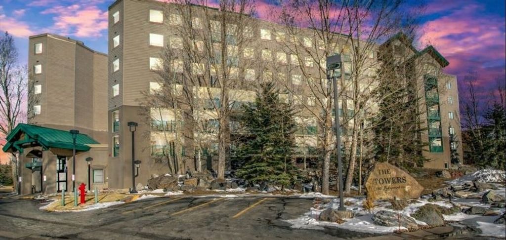 Photo of 980 Lakepoint Drive #404, Frisco, CO 80443 (MLS # S1065934)