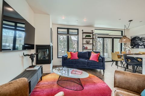 Photo of 740 Blue River Parkway #C11, Silverthorne, CO 80498 (MLS # S1068477)