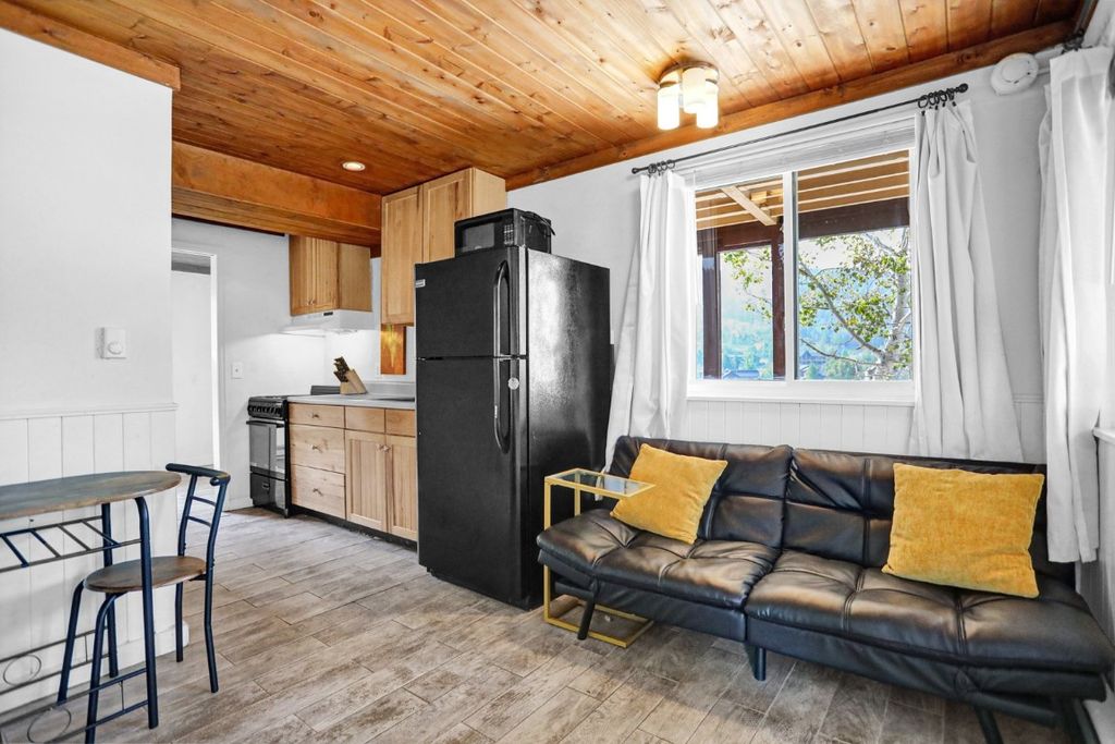 Photo of 3295 Apres Ski Way #B4, Steamboat Springs, CO 80487 (MLS # S1062506)