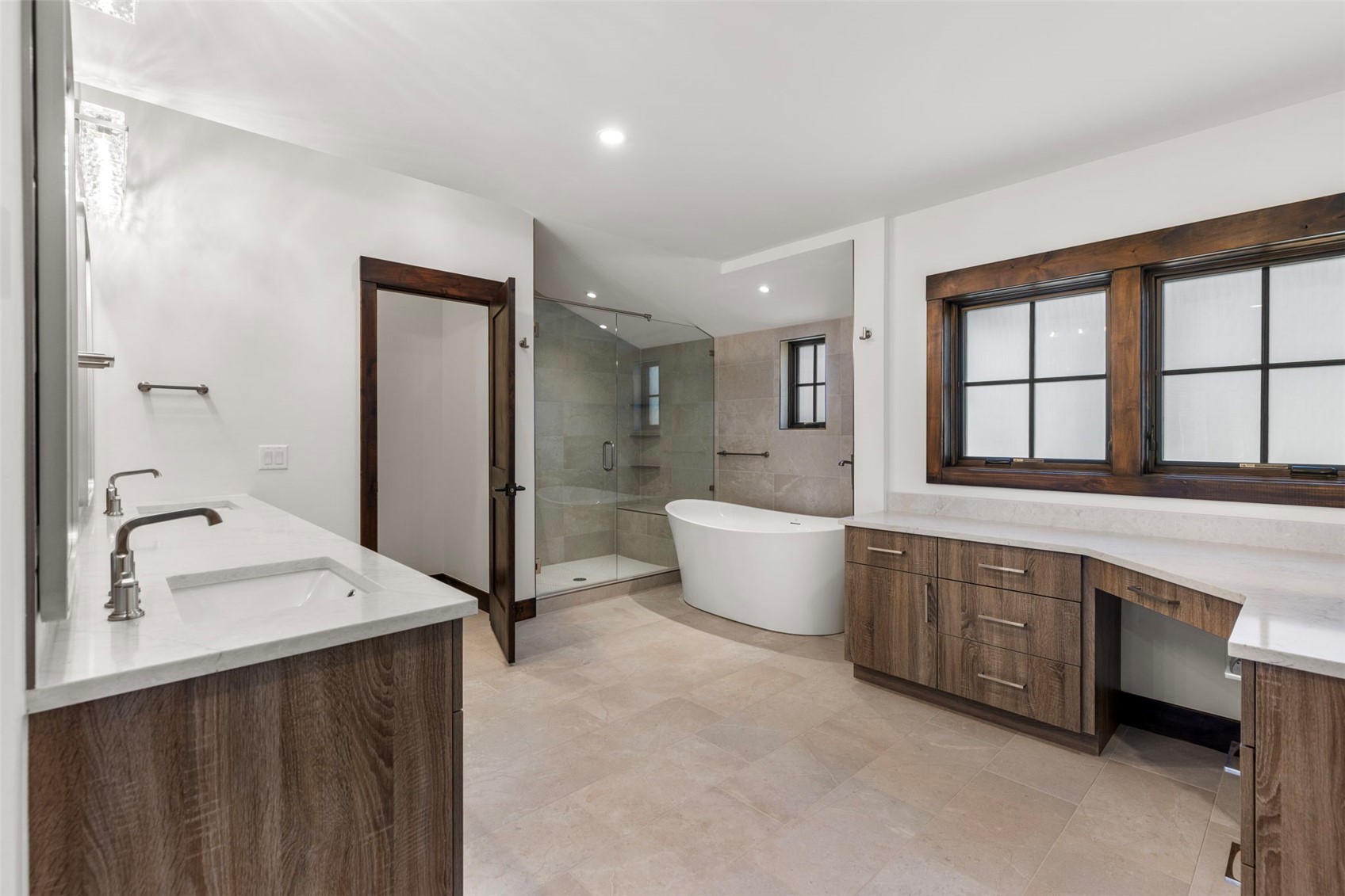 Frisco, Colorado, 80443, United States, 3 Bedrooms Bedrooms, ,3 BathroomsBathrooms,Residential,Active,2017487