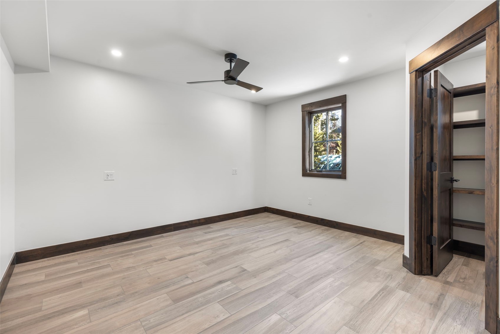 Frisco, Colorado, 80443, United States, 3 Bedrooms Bedrooms, ,3 BathroomsBathrooms,Residential,Active,2017487