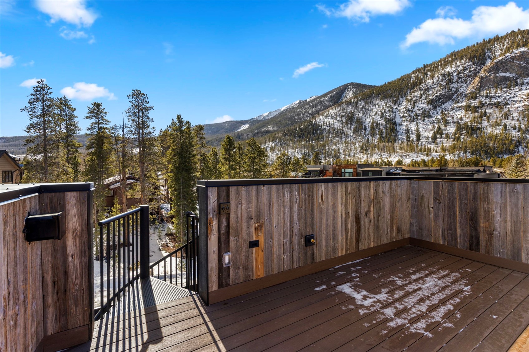Frisco, Colorado, 80443, United States, 3 Bedrooms Bedrooms, ,3 BathroomsBathrooms,Residential,Active,2017487