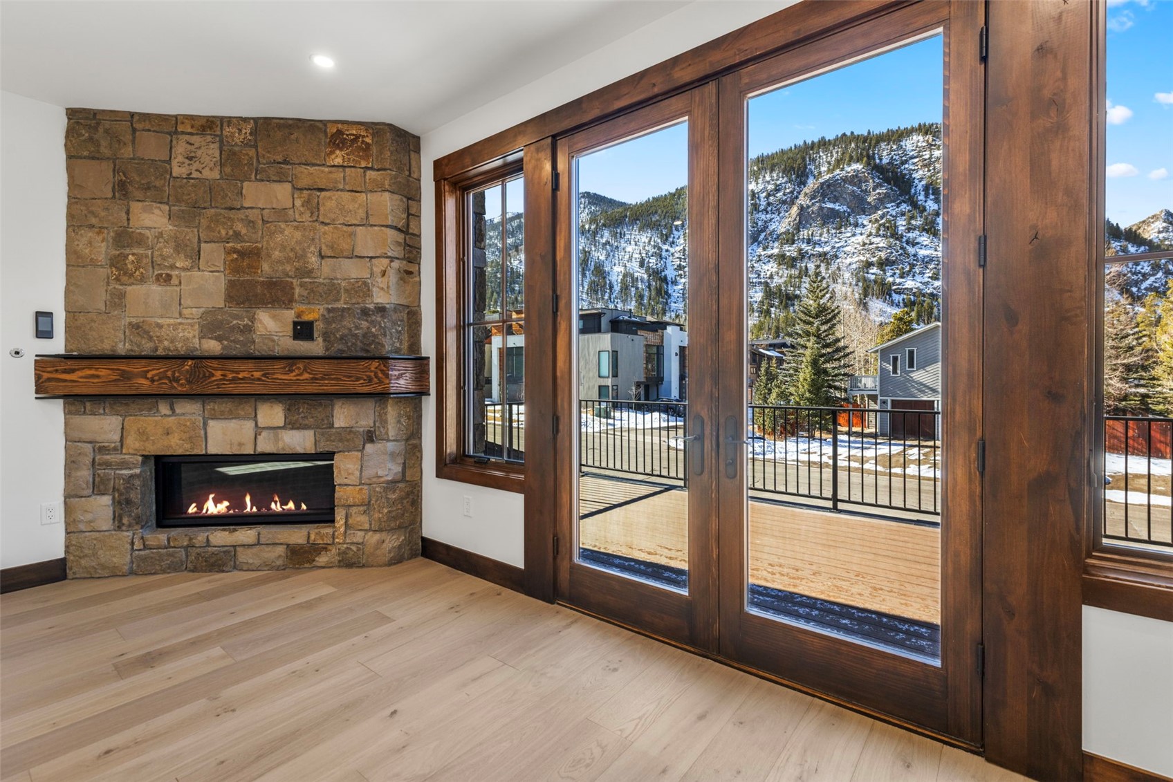 Frisco, Colorado, 80443, United States, 3 Bedrooms Bedrooms, ,3 BathroomsBathrooms,Residential,Active,2017487