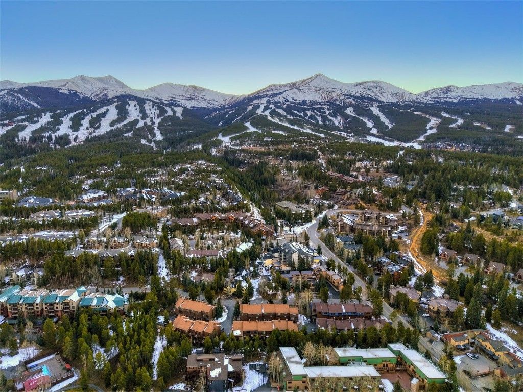 Photo of 270 PRIMROSE Path #33, Breckenridge, CO 80424 (MLS # S1064411)