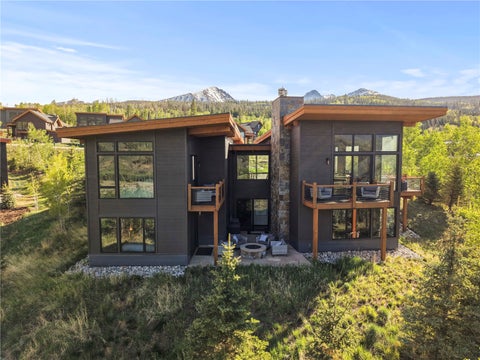 Photo of 814 Maryland Creek Road, Silverthorne, CO 80498 (MLS # S1069175)