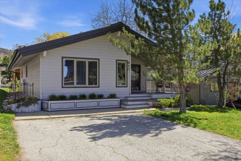 Photo of 818 Broad Street, Steamboat Springs, CO 80487 (MLS # S1068303)
