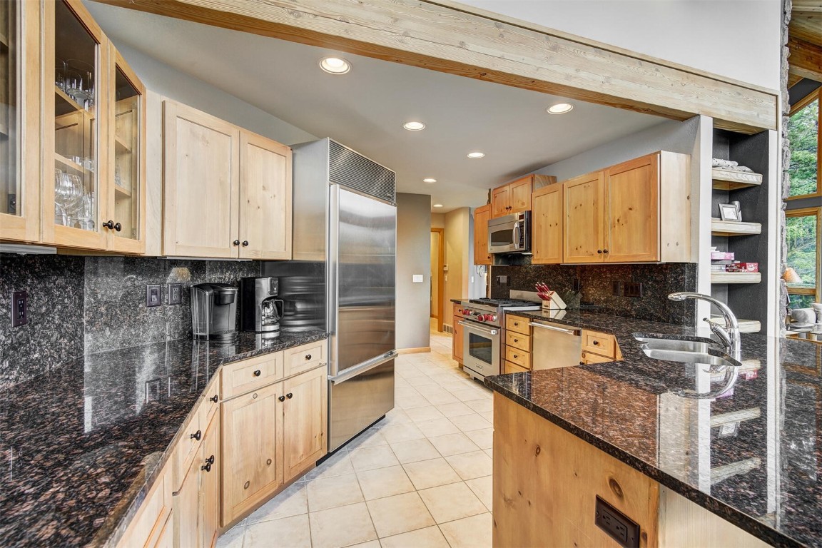Breckenridge, Colorado, 80424, United States, 4 Bedrooms Bedrooms, ,6 BathroomsBathrooms,Residential,Active,2023843