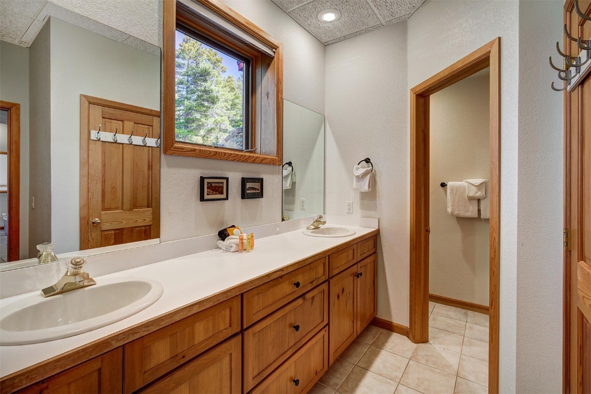 Breckenridge, Colorado, 80424, United States, 4 Bedrooms Bedrooms, ,6 BathroomsBathrooms,Residential,Active,2023843