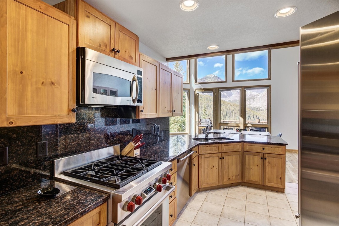 Breckenridge, Colorado, 80424, United States, 4 Bedrooms Bedrooms, ,6 BathroomsBathrooms,Residential,Active,2023843