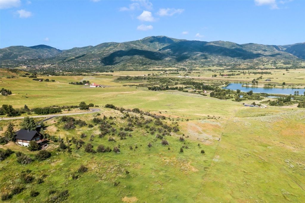 Photo of 34670 Country Green Road, Steamboat Springs, CO 80487 (MLS # S1061394)
