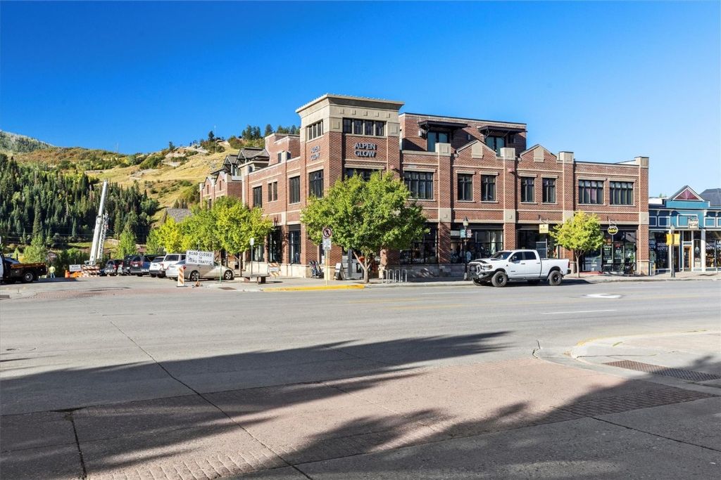 Photo of 601 Lincoln Avenue #C4 &amp; Pk sp P8, Steamboat Springs, CO 80487 (MLS # S1063737)