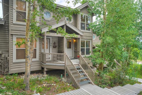 Photo of 303 Saddle Ridge Drive #303, Silverthorne, CO 80498 (MLS # S1069571)