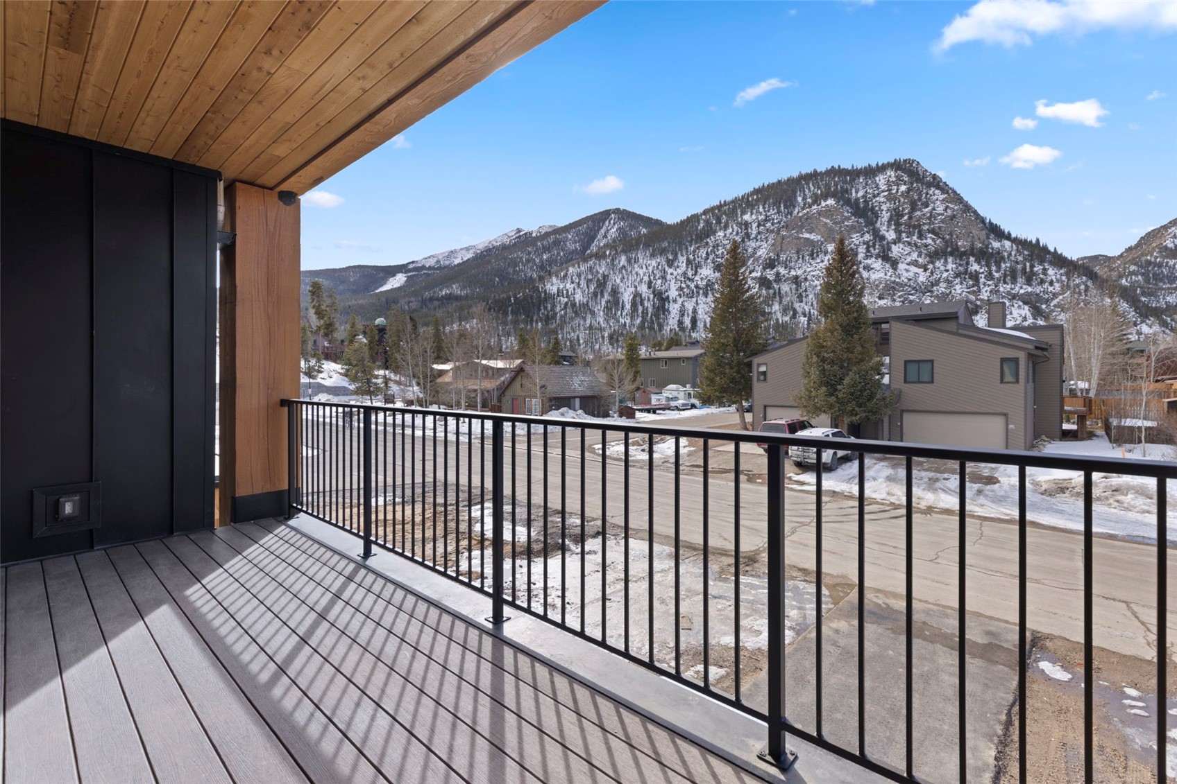 Frisco, Colorado, 80443, United States, 3 Bedrooms Bedrooms, ,3 BathroomsBathrooms,Residential,Active,2018361
