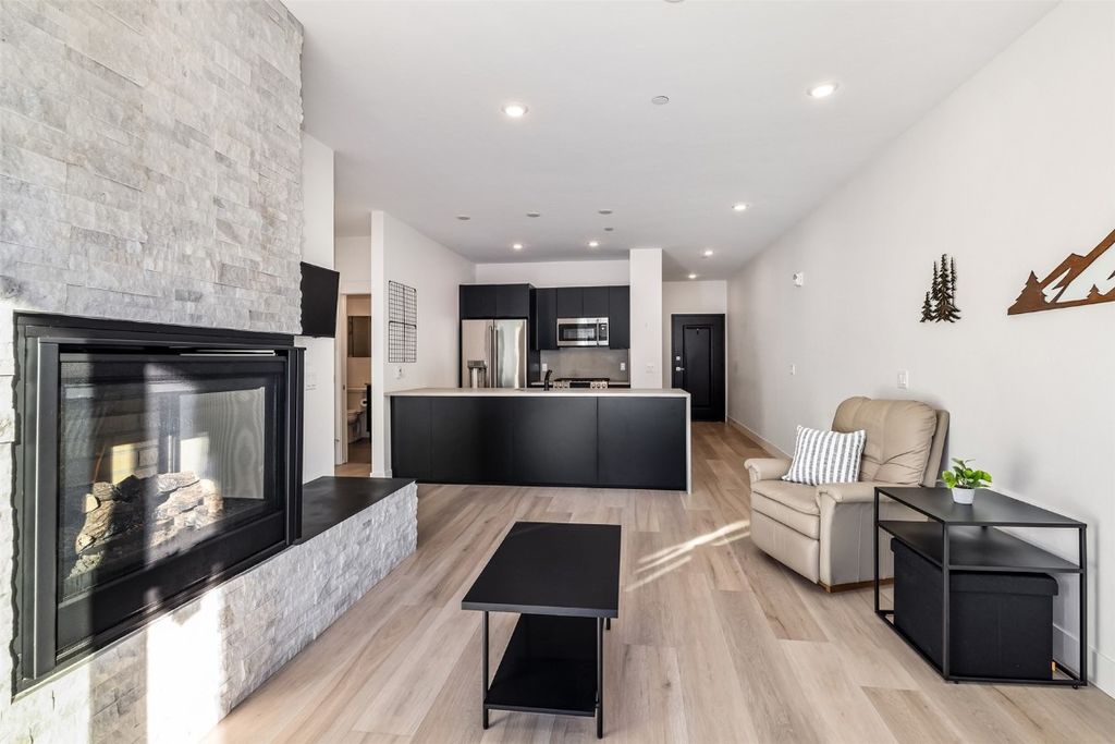 Photo of 930 Blue River Parkway #613, Silverthorne, CO 80498 (MLS # S1064568)