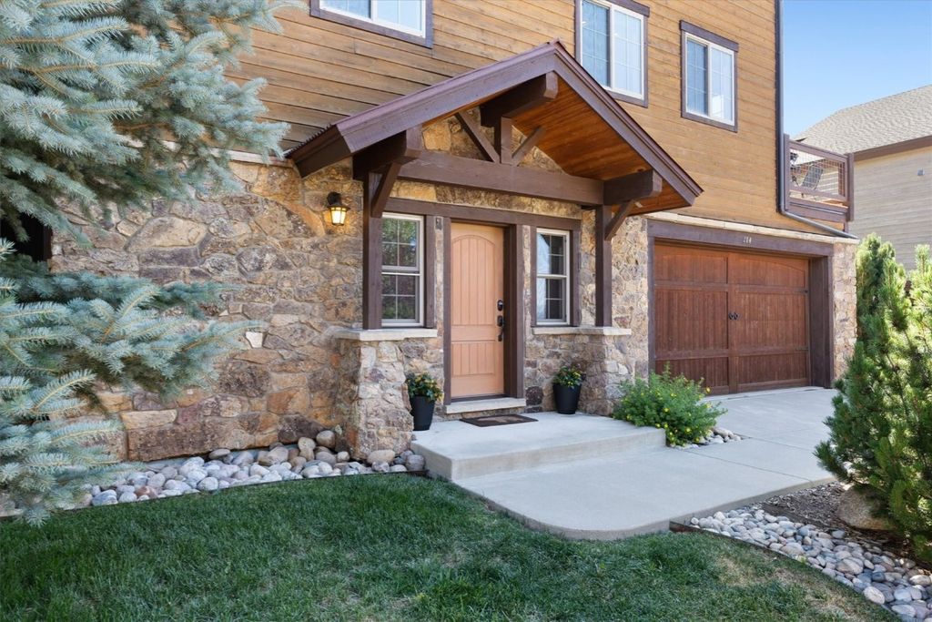 Photo of 214 Willett Heights Trail, Steamboat Springs, CO 80487 (MLS # S1061395)