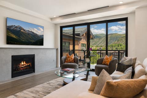 Photo of 38460 Us-6 #306, Avon, CO 81620 (MLS # S1070856)