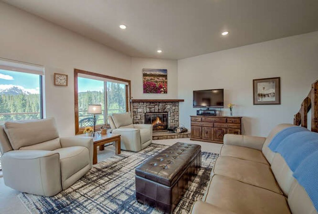 Photo of 98000 Ryan Gulch Road #E-104, Silverthorne, CO 80498 (MLS # S1064537)