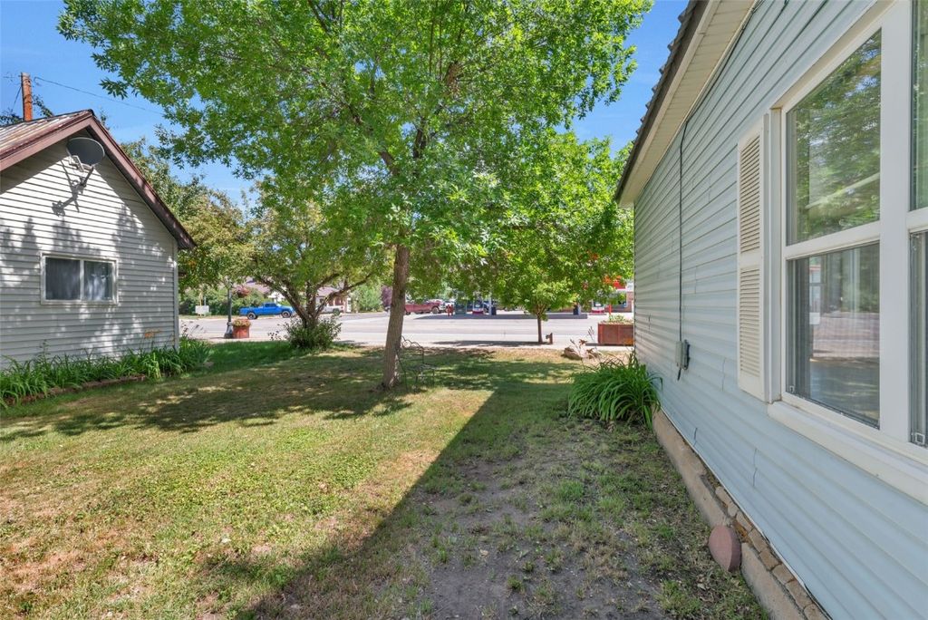 Photo of 186 E Jefferson Avenue, Hayden, CO 81639 (MLS # S1061348)