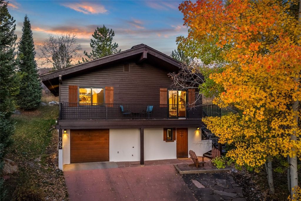 Photo of 795 Spring Creek Circle, Steamboat Springs, CO 80487 (MLS # S1065745)