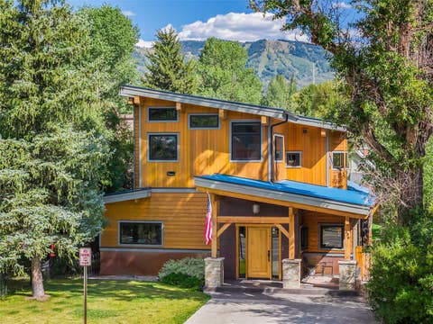 Photo of 336 7th Street, Steamboat Springs, CO 80487 (MLS # S1071120)