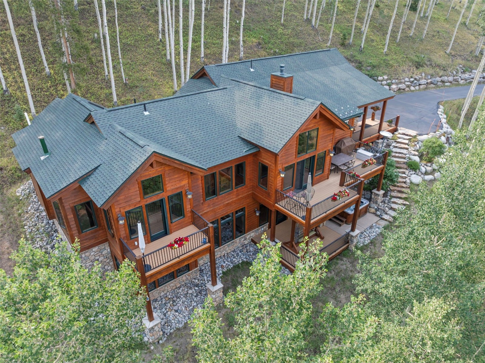 321 Lakeview Cir, Silverthorne, CO, 80498, USA, 3 Bedrooms Bedrooms, ,3 BathroomsBathrooms,Residential,Active,321 Lakeview Cir,S1070043