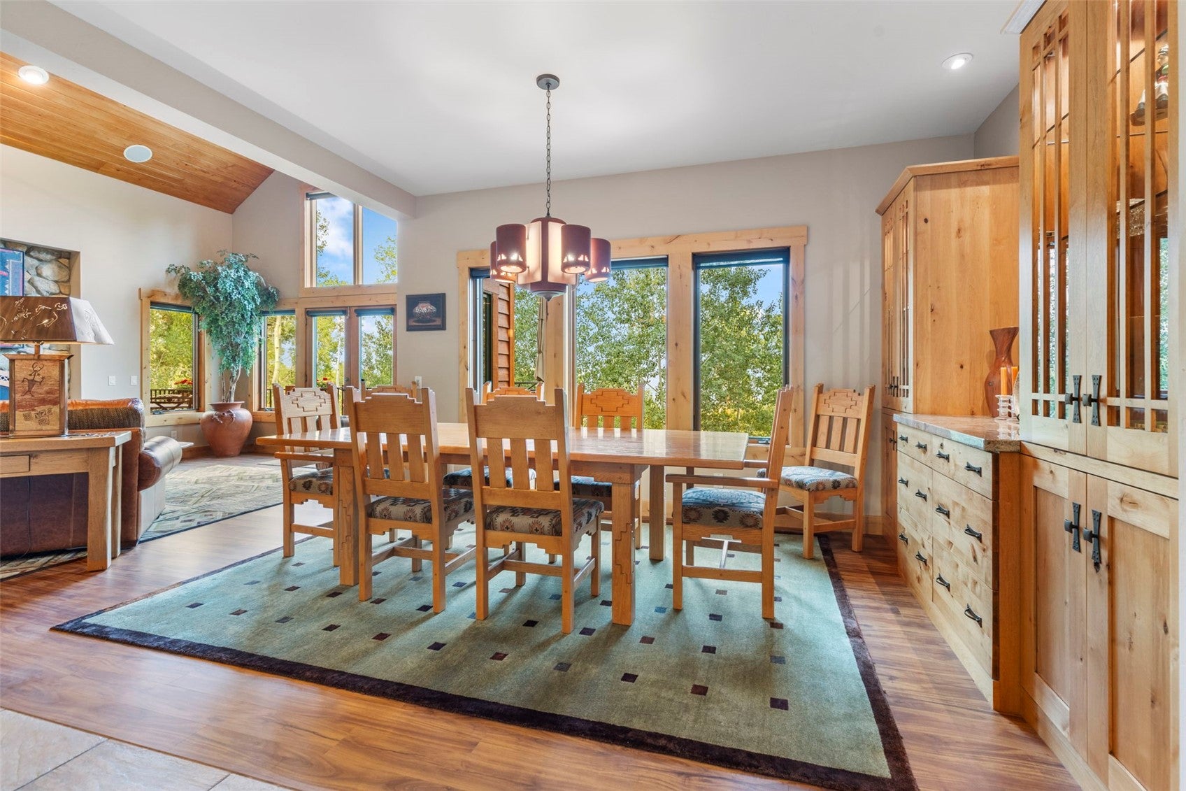 321 Lakeview Cir, Silverthorne, CO, 80498, USA, 3 Bedrooms Bedrooms, ,3 BathroomsBathrooms,Residential,Active,321 Lakeview Cir,S1070043