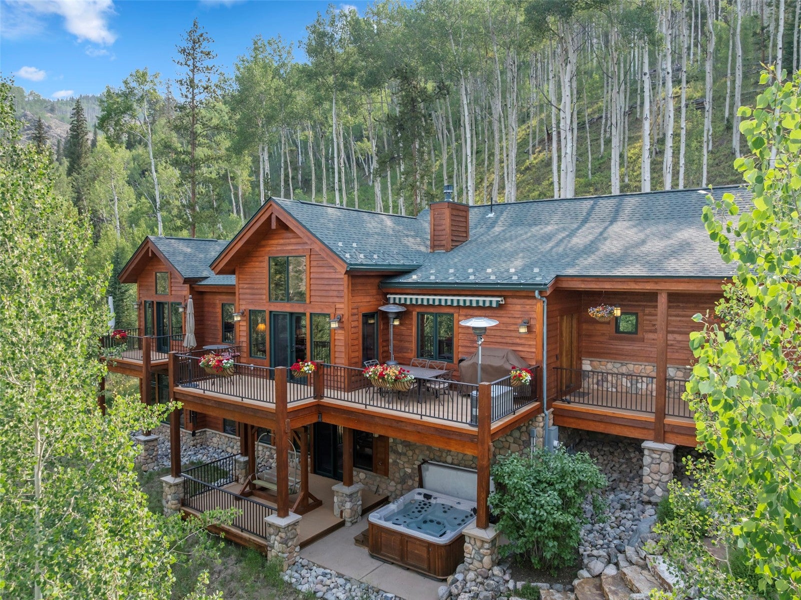 321 Lakeview Cir, Silverthorne, CO, 80498, USA, 3 Bedrooms Bedrooms, ,3 BathroomsBathrooms,Residential,Active,321 Lakeview Cir,S1070043