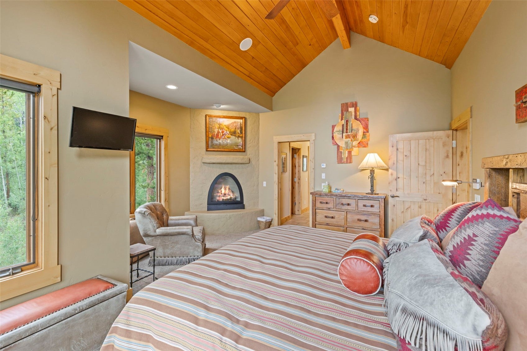 321 Lakeview Cir, Silverthorne, CO, 80498, USA, 3 Bedrooms Bedrooms, ,3 BathroomsBathrooms,Residential,Active,321 Lakeview Cir,S1070043