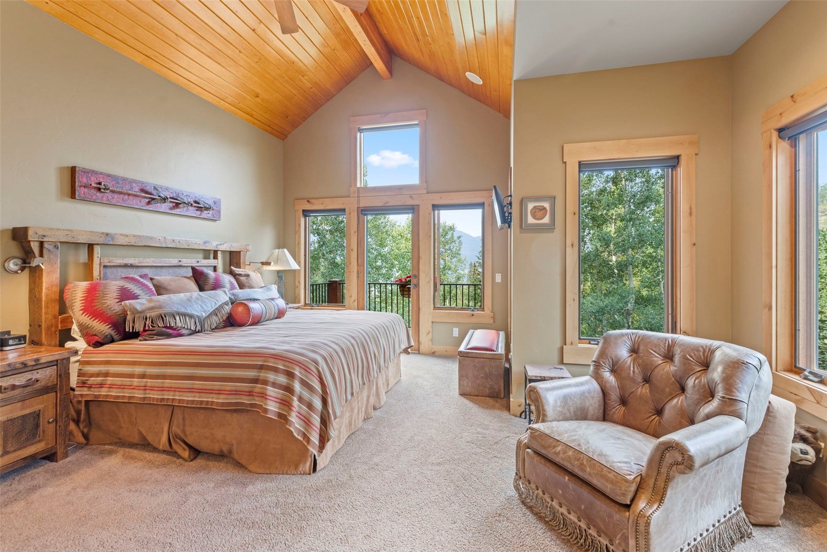 321 Lakeview Cir, Silverthorne, CO, 80498, USA, 3 Bedrooms Bedrooms, ,3 BathroomsBathrooms,Residential,Active,321 Lakeview Cir,S1070043