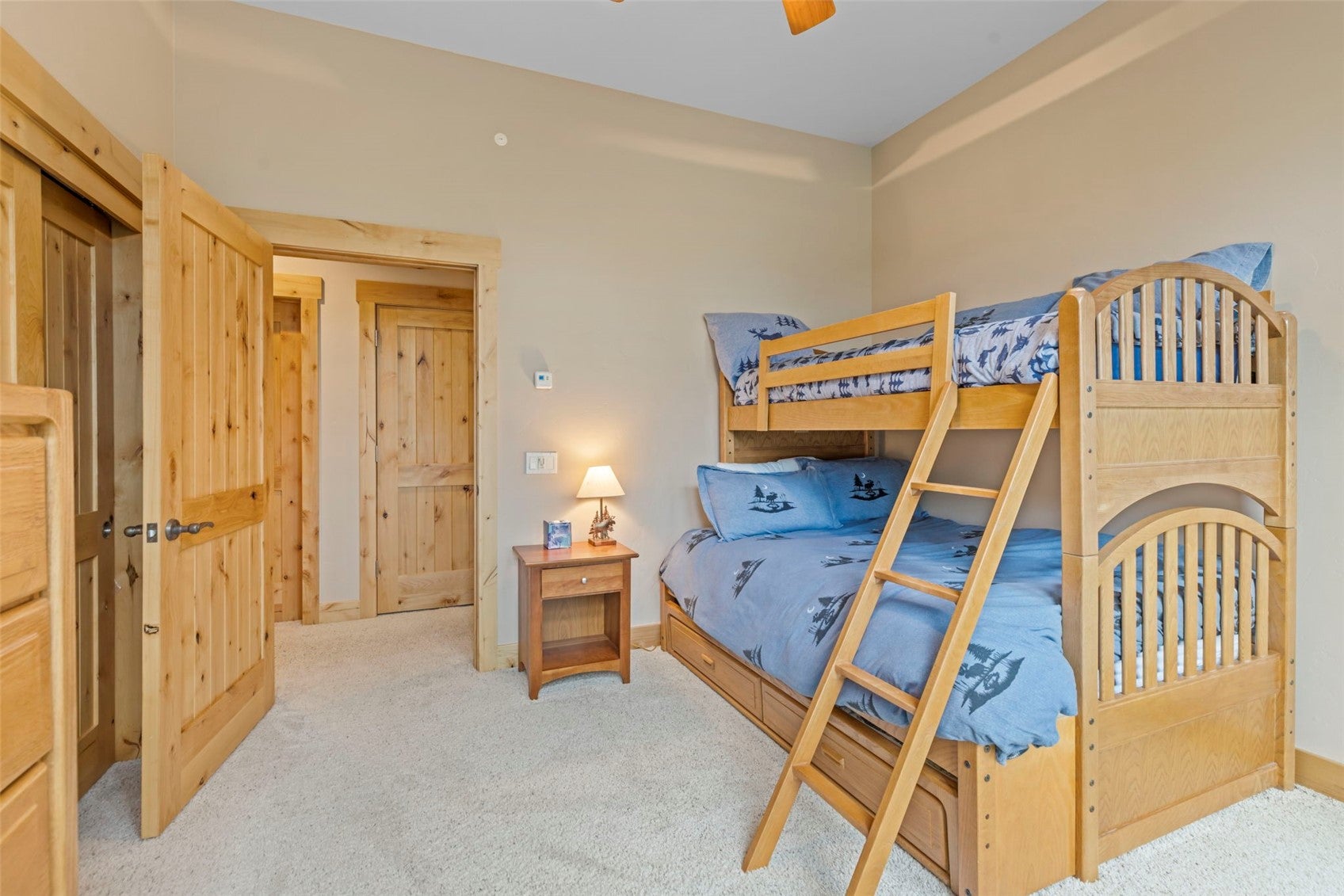 321 Lakeview Cir, Silverthorne, CO, 80498, USA, 3 Bedrooms Bedrooms, ,3 BathroomsBathrooms,Residential,Active,321 Lakeview Cir,S1070043