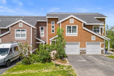 Photo of 507 Mountain Vista CIR, Steamboat Springs, CO 80487 (MLS # S1069379)
