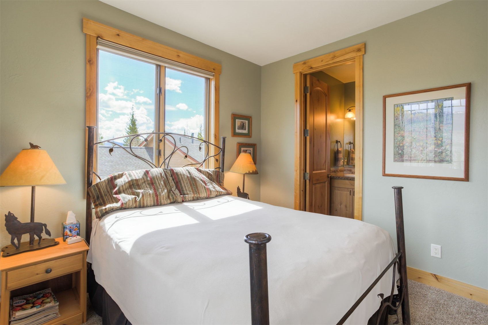 Silverthorne, Colorado, 80498, United States, 5 Bedrooms Bedrooms, ,5 BathroomsBathrooms,Residential,Active,2036042